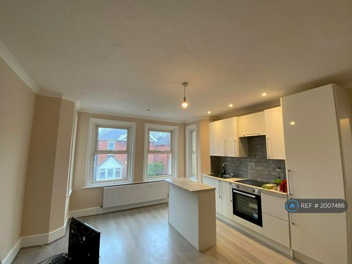 2 Bedroom Flat To Rent In Moordown, Bournemouth, BH9