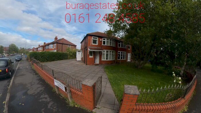 4 Bedroom Semi-Detached House To Rent In Parswood Road Bed, Manchester, M20