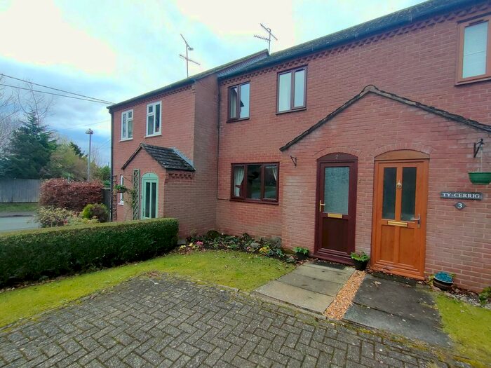 3 Bedroom Semi-Detached House To Rent In Forden, Welshpool SY21