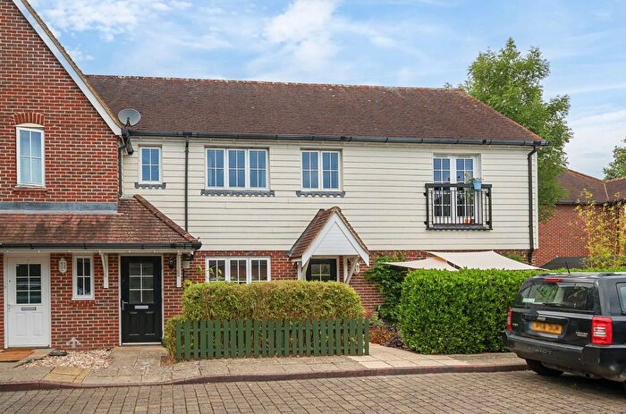 2 Bedroom Maisonette For Sale In Wealden Drive, Westhampnett, PO18