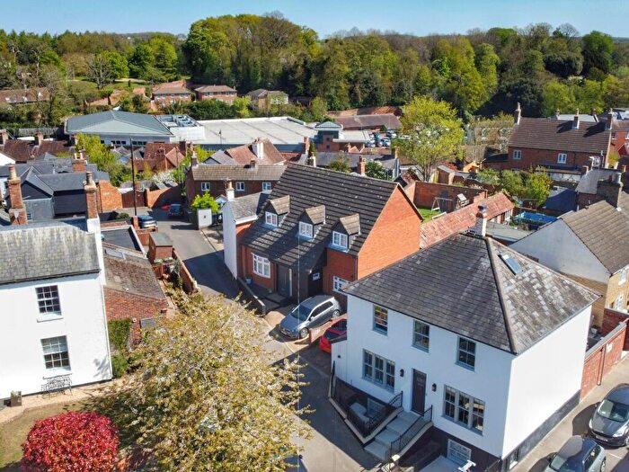 4 Bedroom Detached House For Sale In Park Hill, Ampthill, Bedfordshire, MK45