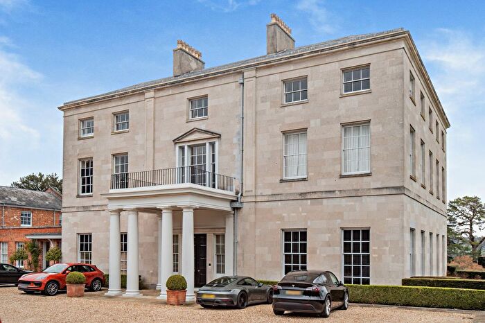 4 Bedroom Maisonette For Sale In Purley Magna, Purley On Thames, Berkshire, RG8