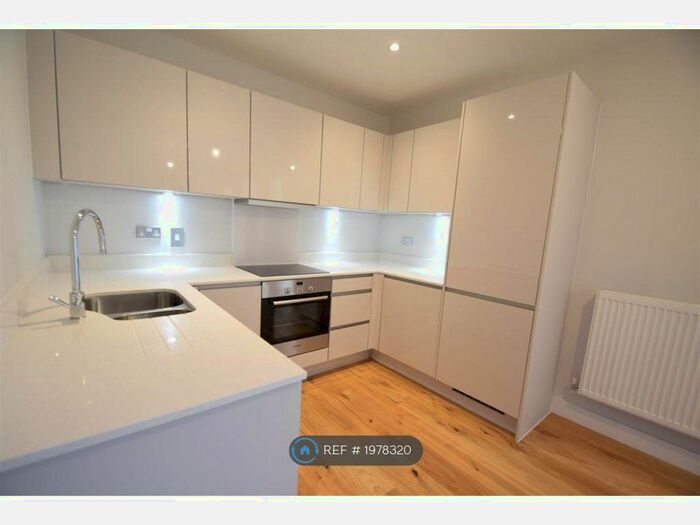 2 Bedroom Flat To Rent In Bridge Quay, Bristol, BS1