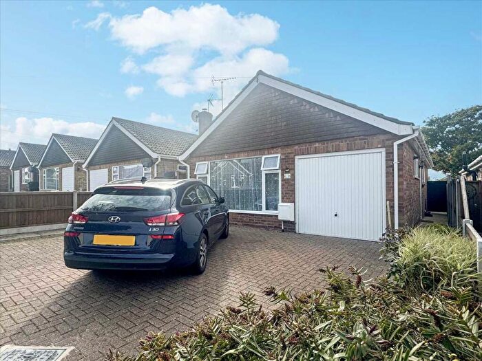 2 Bedroom Bungalow For Sale In Nansen Road, Holland On Sea, CO15