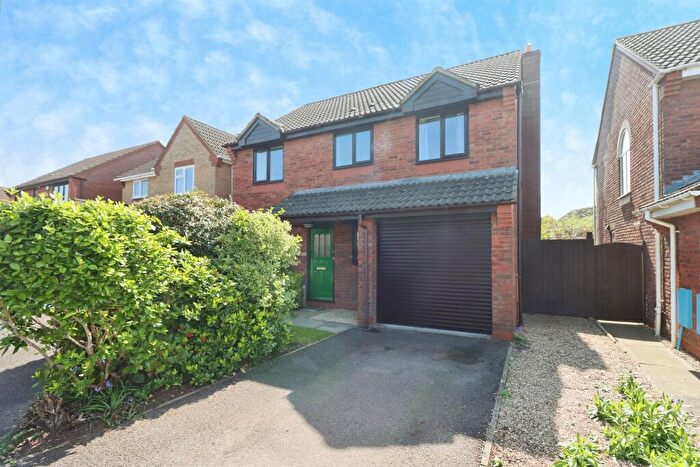 4 Bedroom Detached House For Sale In Clayfield, Yate, Bristol, BS37