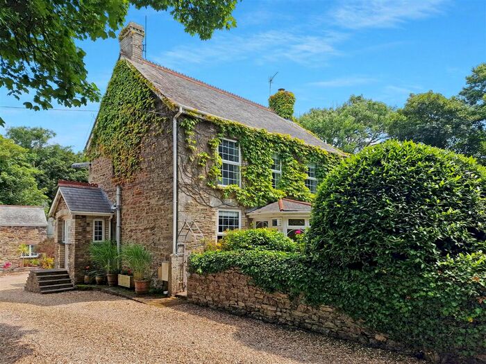 3 Bedroom Detached House For Sale In Hendra Croft, Newquay, TR8