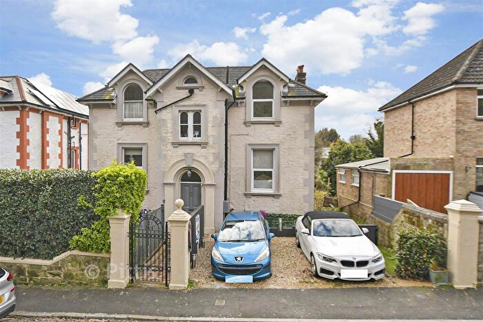 1 Bedroom Flat For Sale In St. Boniface Road, Ventnor, Isle Of Wight, PO38