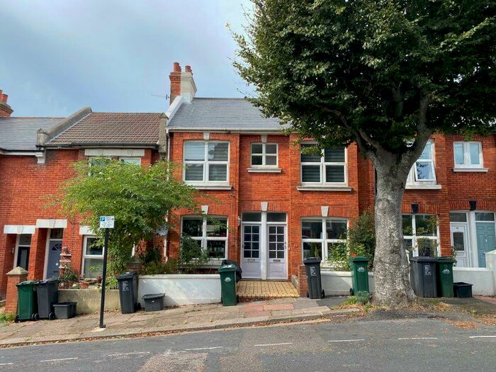 2 Bedroom Flat To Rent In Hartington Terrace, Brighton, BN2