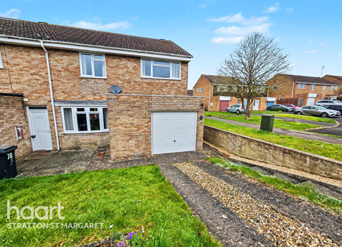 3 Bedroom Semi Detached House For Sale In Overbrook, Swindon, SN3