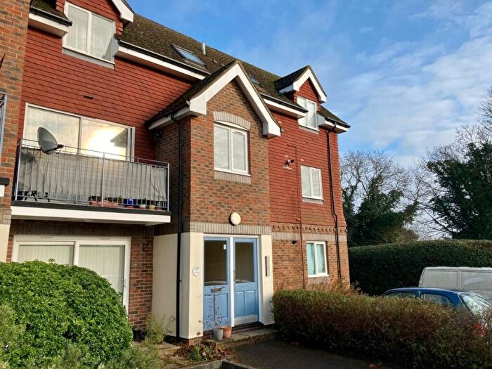 Flat To Rent In Ladbroke Road, Redhill, RH1