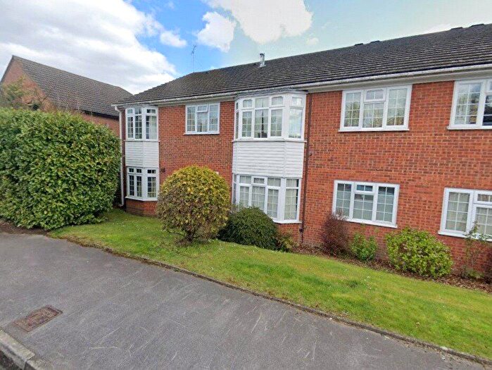 2 Bedroom Maisonette To Rent In Clarence Road, Fleet, Hampshire, GU51
