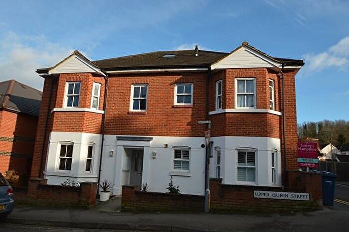 2 Bedroom Apartment To Rent In Bedroom Ground Floor Apartment In Godalming, GU7