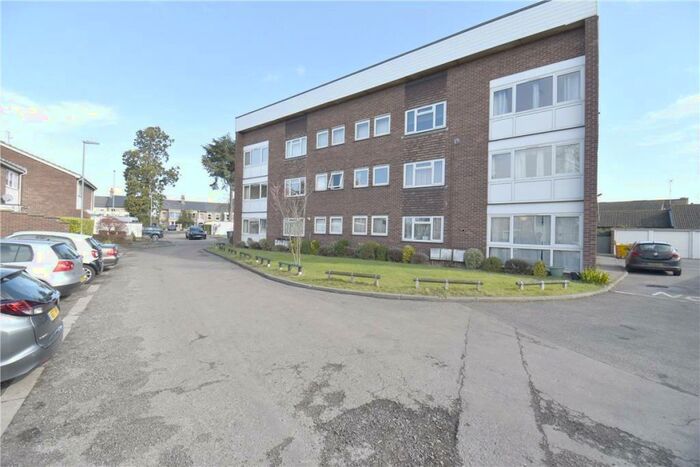 2 Bedroom Apartment To Rent In Quainton Close, Cambridge, CB5