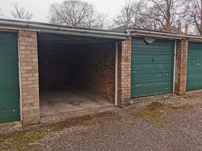 Studio To Rent In Mortonhall Road, Grange, Edinburgh, EH9