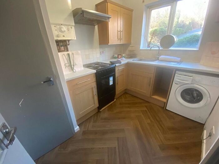 1 Bedroom Apartment To Rent In Kendal Walk, Leeds, West Yorkshire, LS3