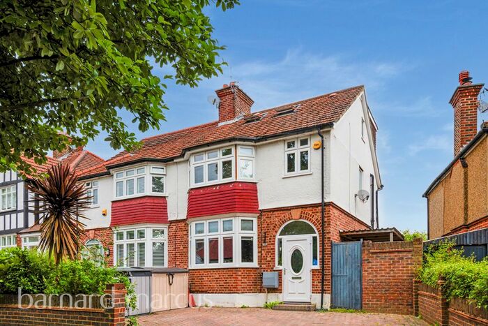 4 Bedroom Property To Rent In Woodland Gardens, Isleworth, TW7