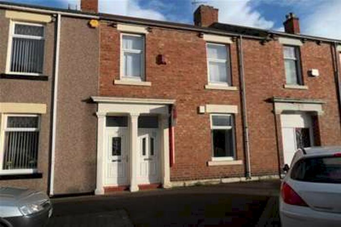 2 Bedroom Flat To Rent In Cardonnel Street, North Shields, NE29
