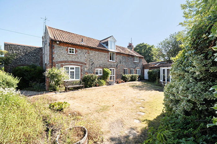4 Bedroom Detached House For Sale In Holt Road, Kelling, Norfolk, NR25