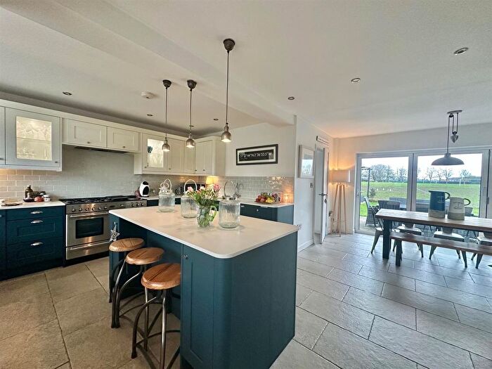 4 Bedroom Detached House For Sale In Hellath Wen, Nantwich, Cheshire, CW5