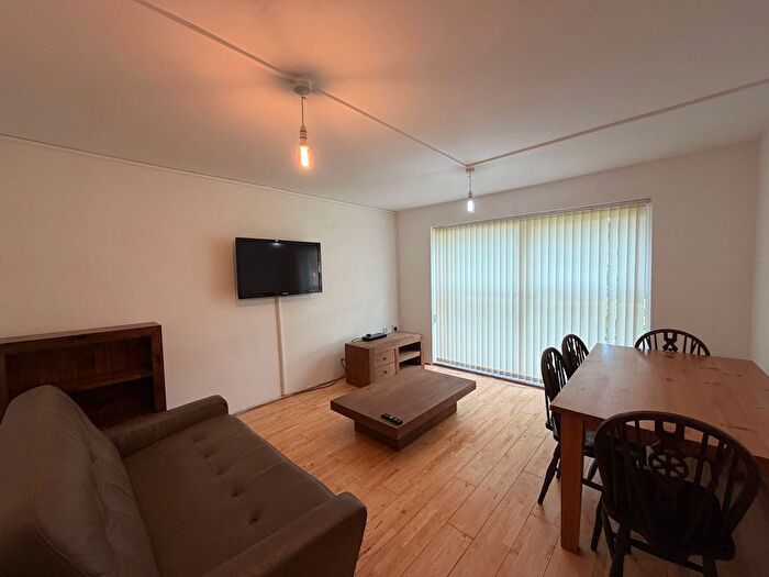 2 Bedroom Flat To Rent In Hamstead Hall Road, Friary Close, B20