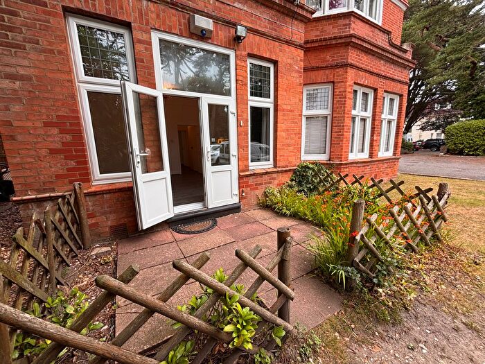 1 Bedroom Flat To Rent In Derby Road, Bournemouth, BH1