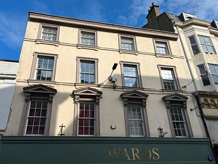 2 Bedroom Flat To Rent In St. Nicholas Street, Scarborough, YO11