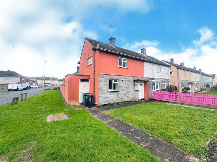 2 Bedroom End Of Terrace House For Sale In Windwhistle Lane, Weston-Super-Mare, BS23