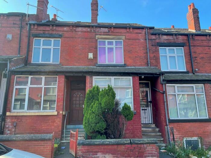 4 Bedroom House To Rent In Luxor View, Leeds, LS8