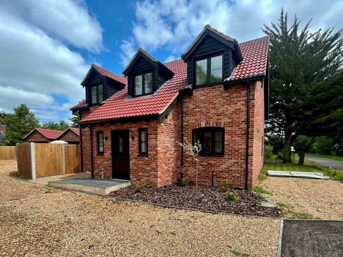4 Bedroom Detached House To Rent In The Old Coach Yard, Vicarage Road, Foulden, IP26
