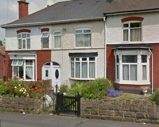 3 Bedroom House To Rent In West Park Road, Smethwick, B67