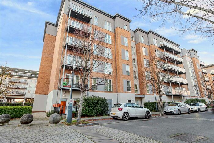 1 Bedroom Flat To Rent In Wintergreen Boulevard, West Drayton, UB7