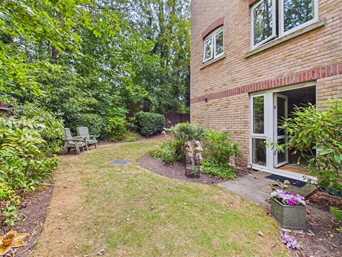 1 Bedroom Apartment For Sale In Risbygate Street, Bury St. Edmunds, IP33
