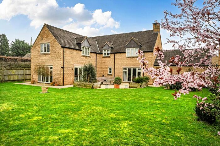 5 Bedroom Detached House For Sale In Top Farm, Kemble, GL7