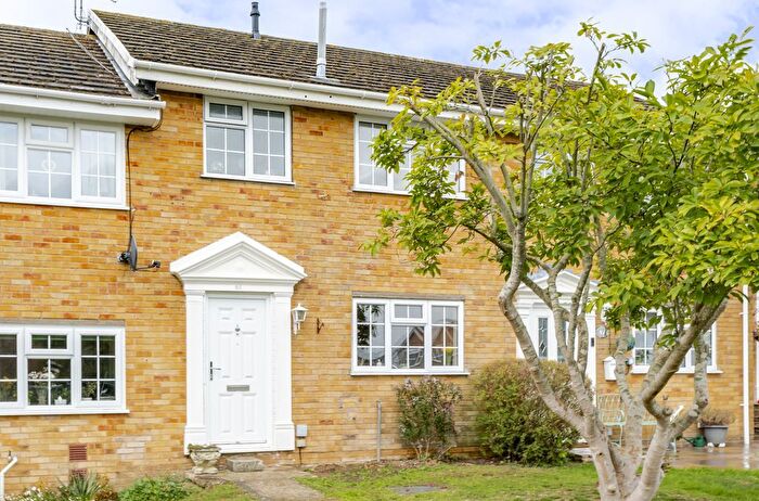 3 Bedroom Terraced House For Sale In Hunters Way, Uckfield, TN22