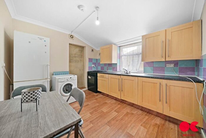 1 Bedroom Flat For Sale In Kempton Road, East Ham, E6