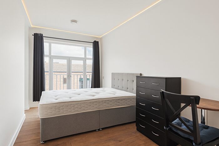 Studio To Rent In Billiard Lodge, Coldharbour Lane, London, SW9