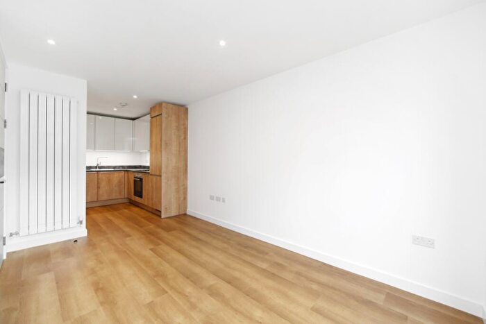 1 Bedroom Flat To Rent In Whiting Way Surrey Quays, SE16