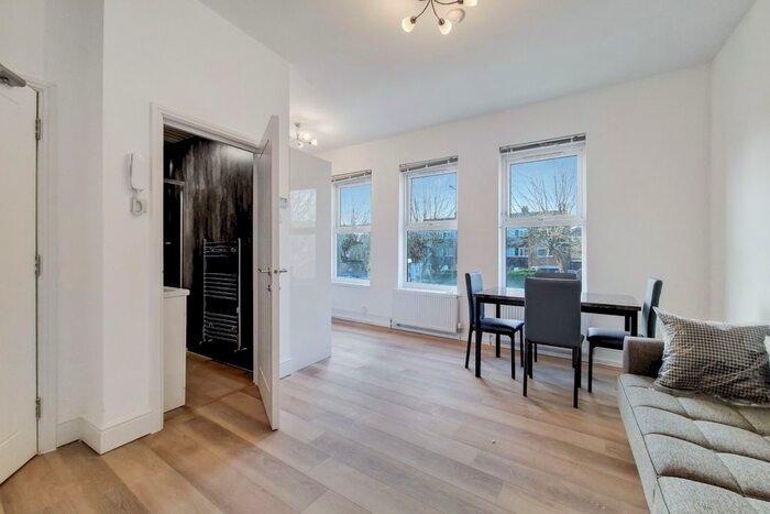 2 Bedroom Flat To Rent In London Road, London, SW16