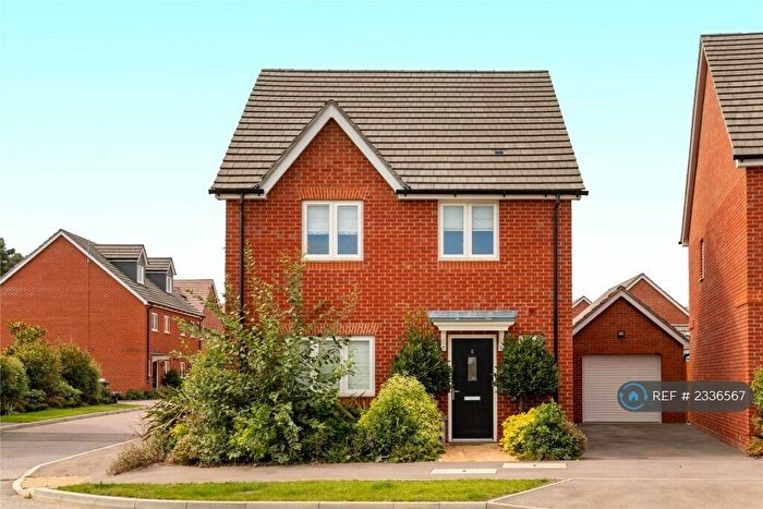 4 Bedroom Detached House To Rent In Hunstanton Drive, Binfield, Bracknell, RG42