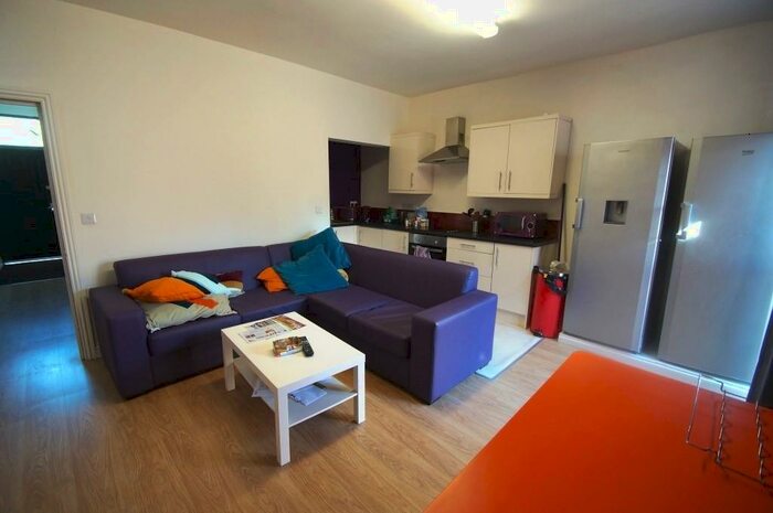 7 Bedroom Terraced House To Rent In Wynyard Grove, Durham, DH1