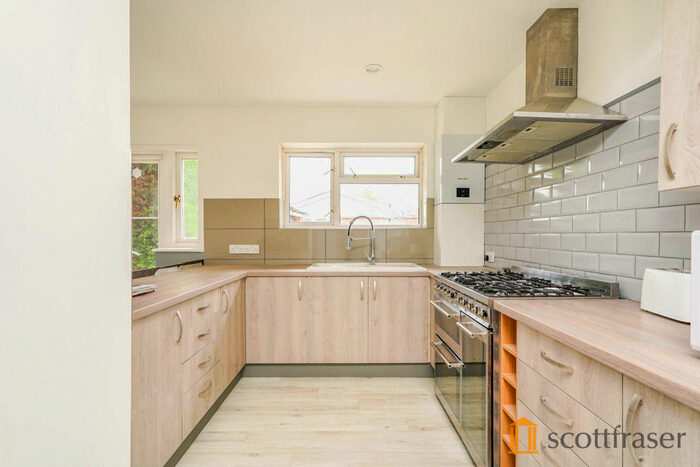 5 Bedroom Semi-Detached House To Rent In East Oxford, OX4
