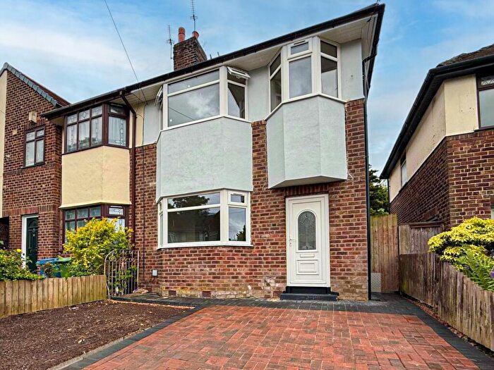 3 Bedroom End Of Terrace House For Sale In Gleneagles Road, Liverpool, L16