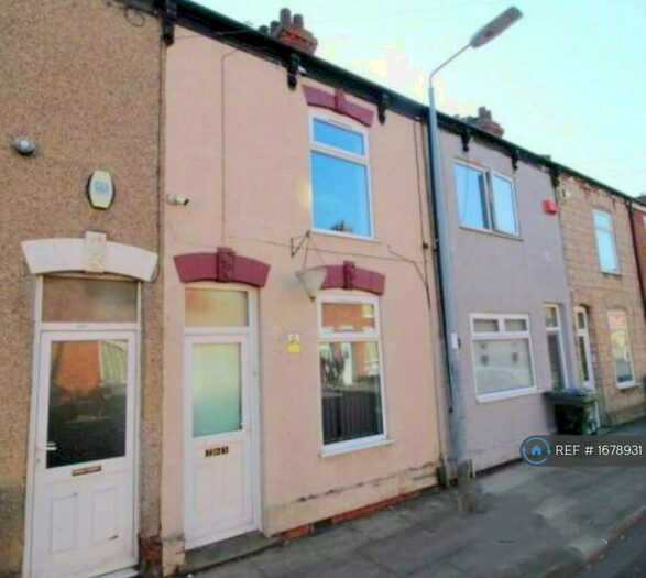 3 Bedroom Terraced House To Rent In Weelsby Street, Grimsby, DN32