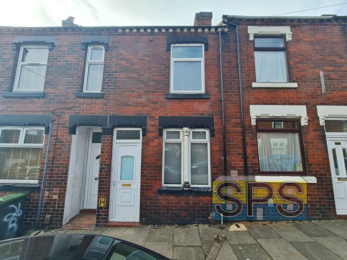 3 Bedroom Terraced House To Rent In Egerton Street, Stoke-On-Trent, ST1