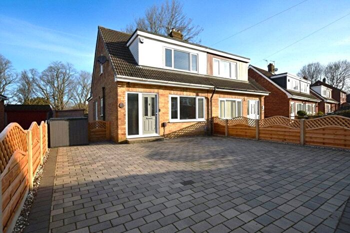 3 Bedroom Semi-Detached House For Sale In Newlands Avenue, Yeadon, Leeds, West Yorkshire, LS19