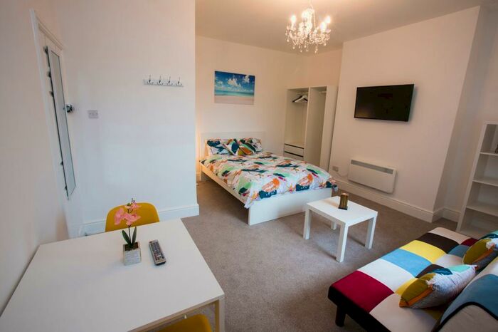 1 Bedroom Flat To Rent In St. Mildreds Road, Ramsgate, CT11