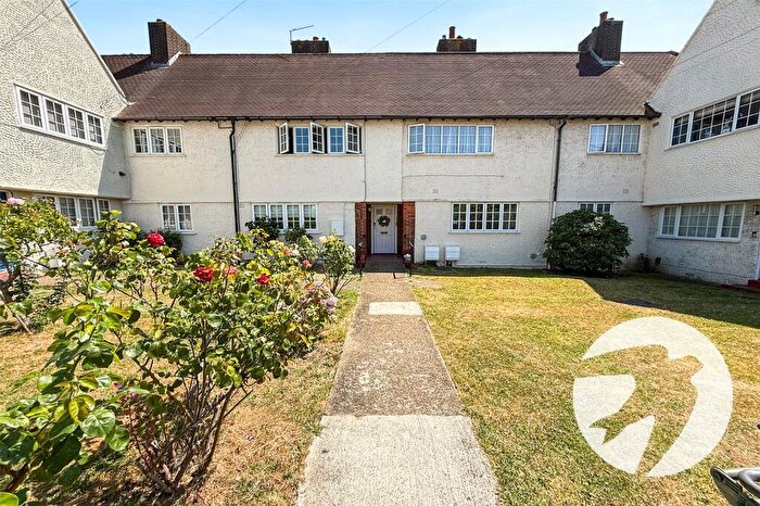 2 Bedroom Maisonette For Sale In Moira Road, London, SE9