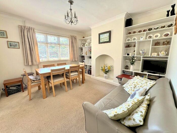 2 Bedroom Detached Bungalow For Sale In Oakleigh Crescent, Godmanchester, Cambridgeshire., PE29
