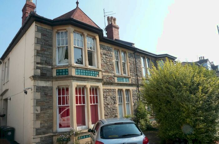 2 Bedroom Flat To Rent In Linden Road, Westbury Park, Bristol, BS6