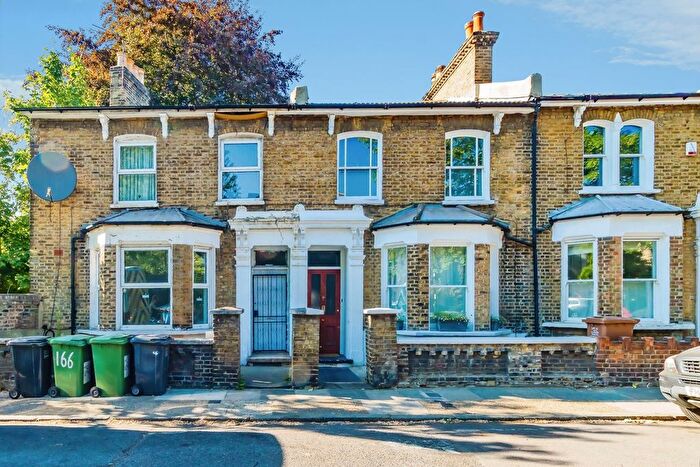 4 Bedroom End Of Terrace House For Sale In Upper Brockley Road, London, SE4